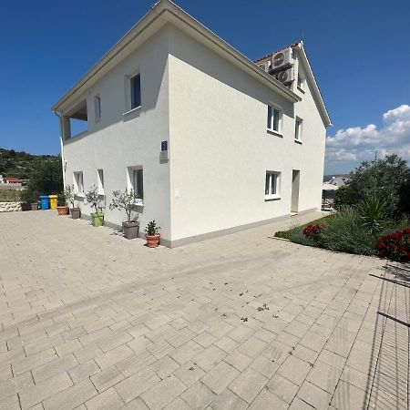Holiday Home Mb Razanj Bagian luar foto