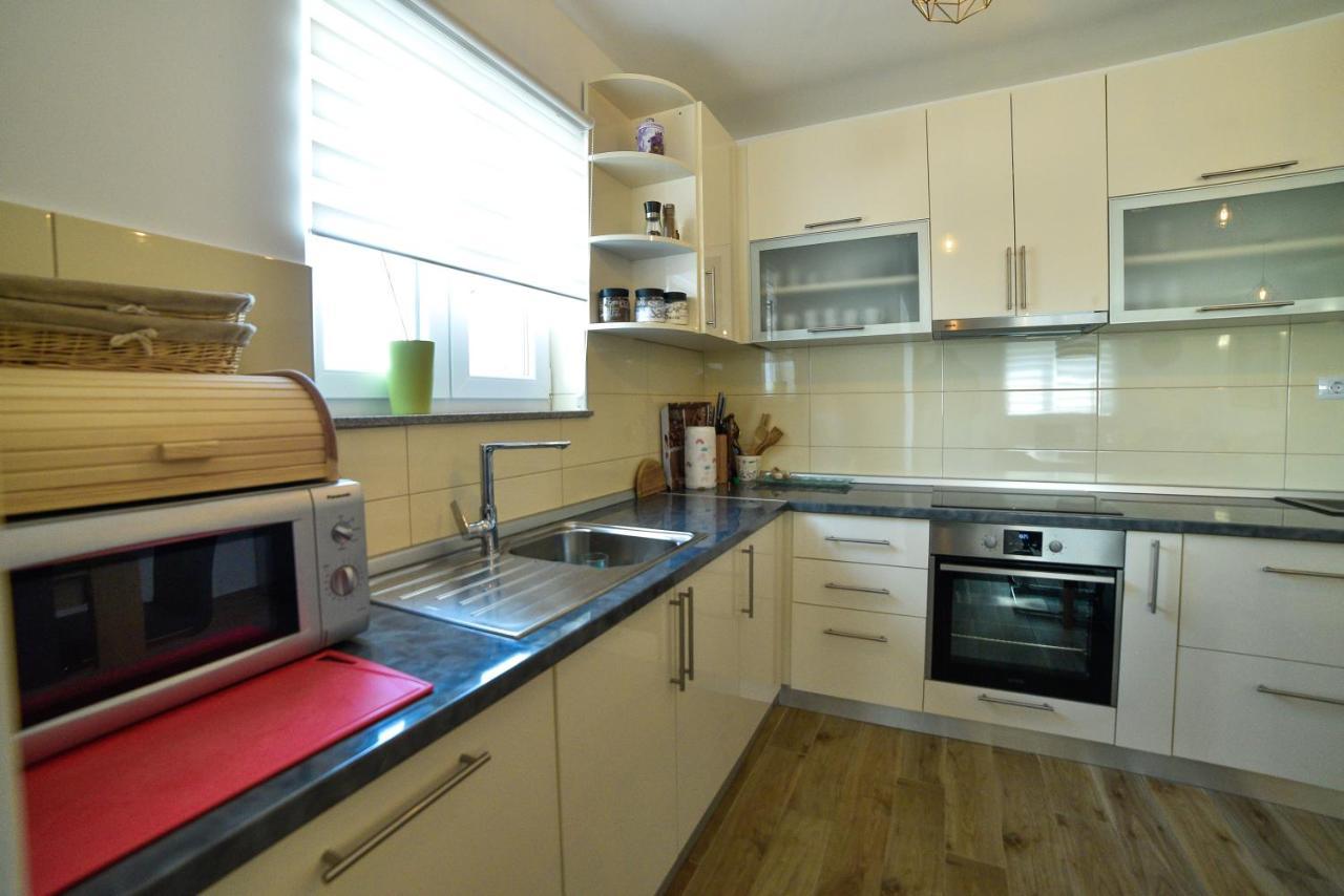 Holiday Home Mb Razanj Bagian luar foto