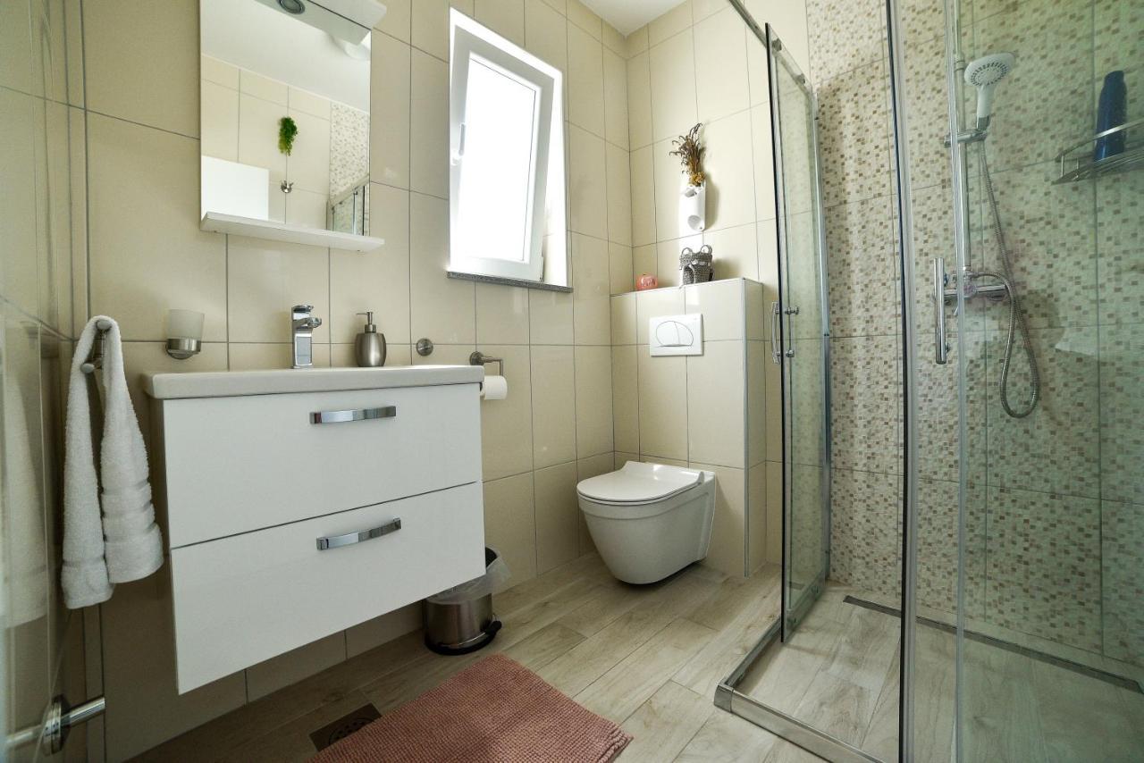 Holiday Home Mb Razanj Bagian luar foto
