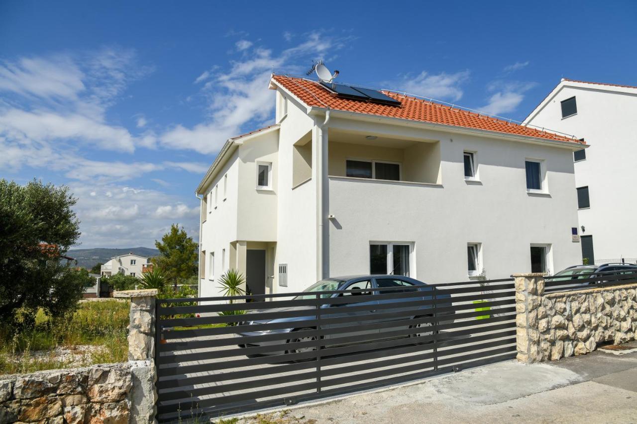 Holiday Home Mb Razanj Bagian luar foto