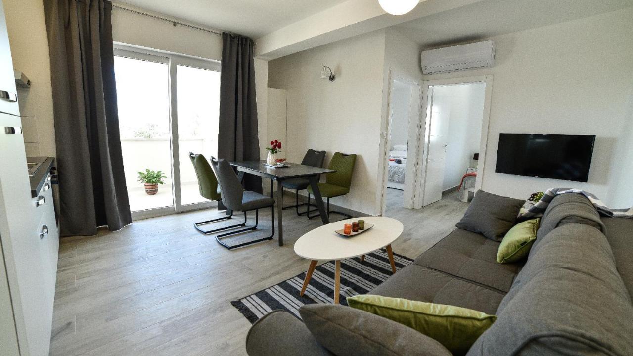 Holiday Home Mb Razanj Bagian luar foto