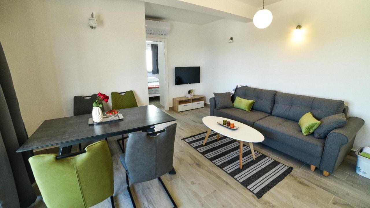 Holiday Home Mb Razanj Bagian luar foto
