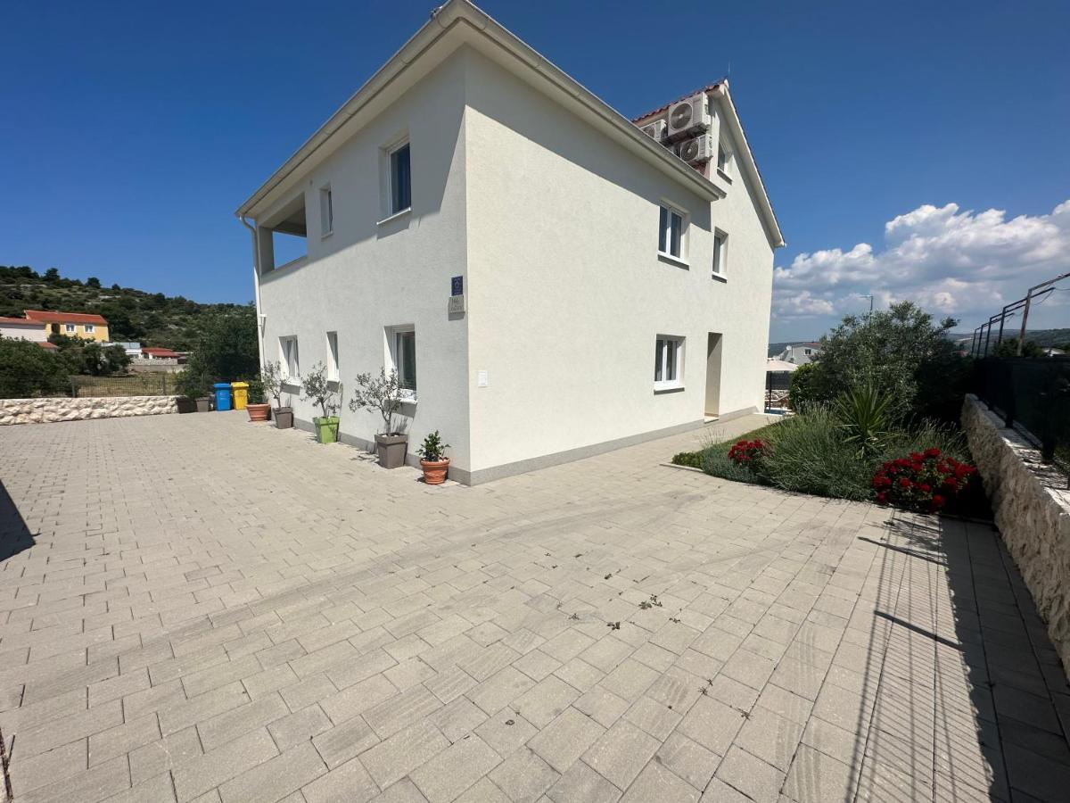 Holiday Home Mb Razanj Bagian luar foto