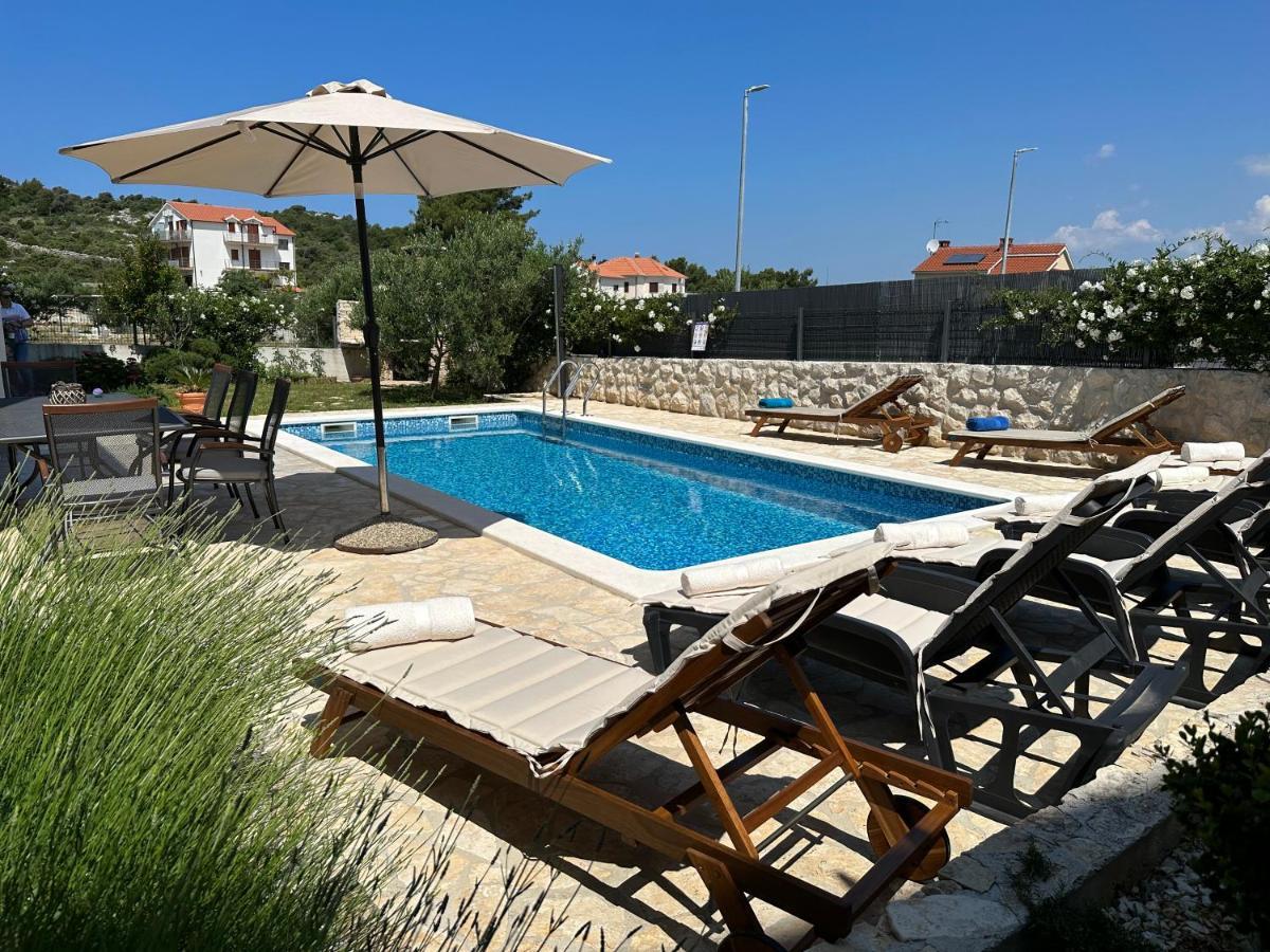 Holiday Home Mb Razanj Bagian luar foto