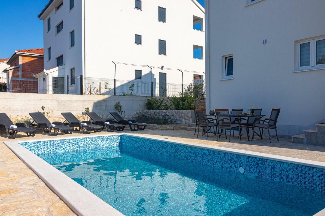 Holiday Home Mb Razanj Bagian luar foto